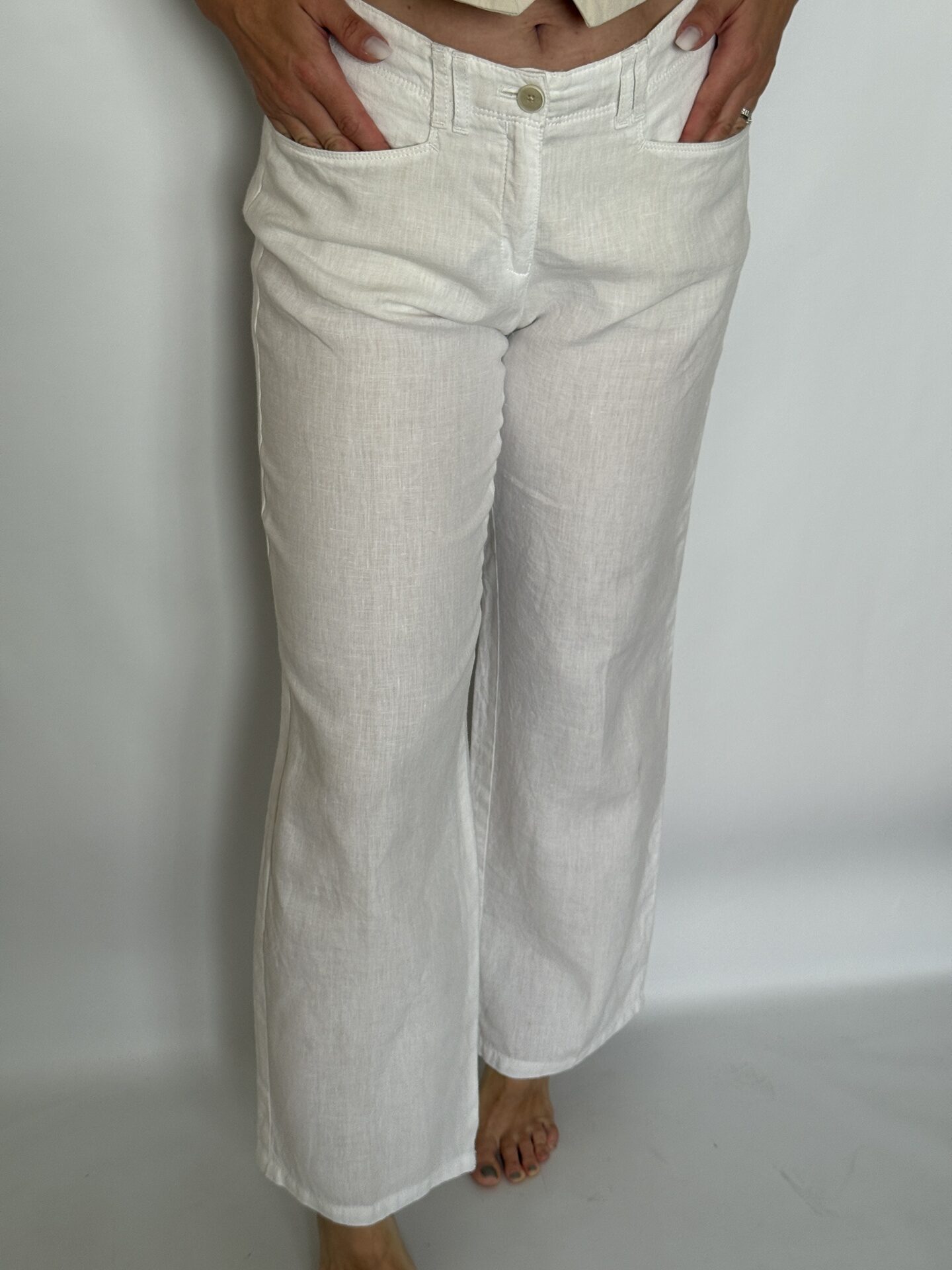Pantaloni din in, croi larg, cu buzunare, model basic, albi - Brax