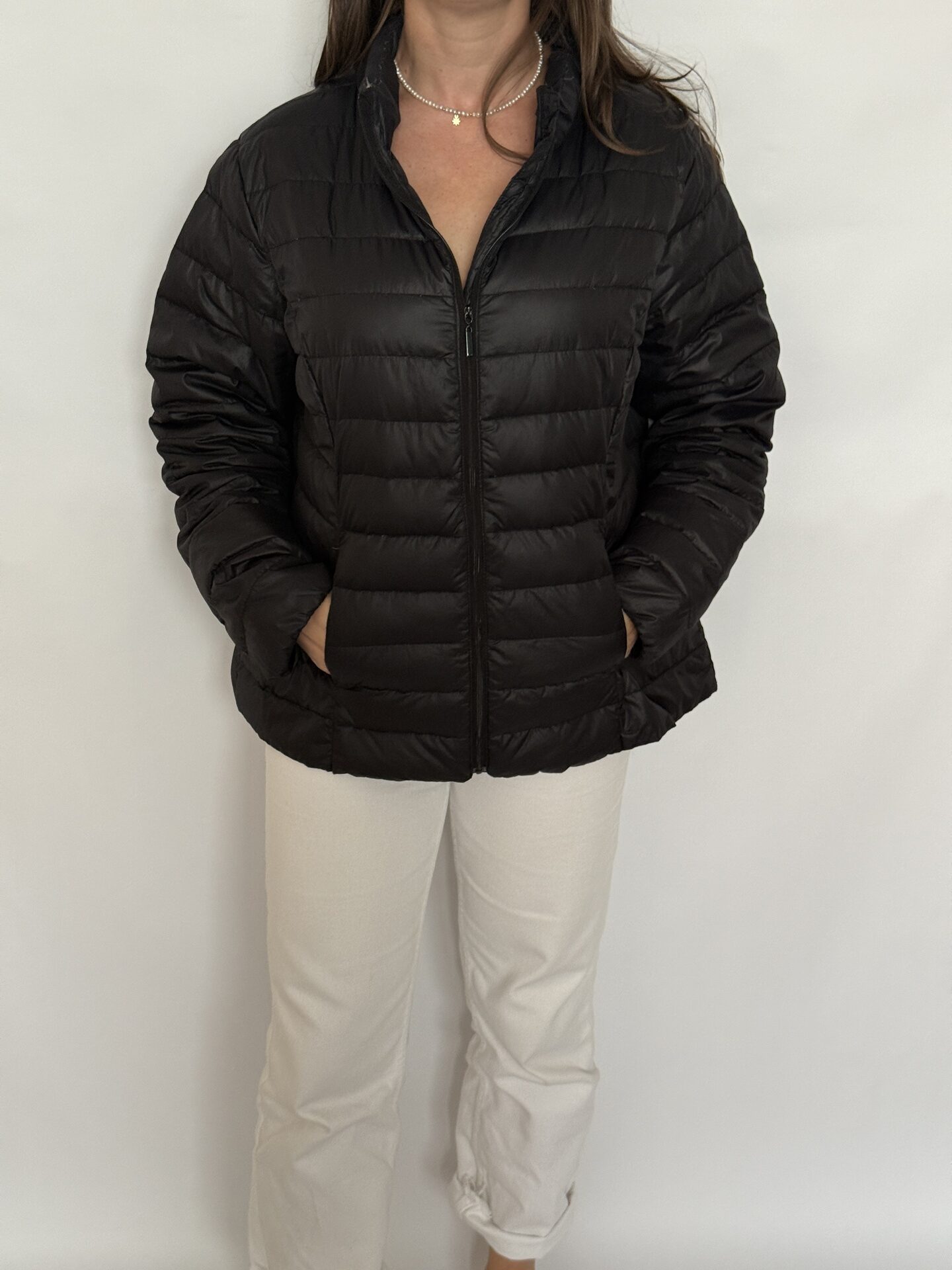 Geacă din puf și pene, croi drep, cu buzunare, model basic, neagră - H&M