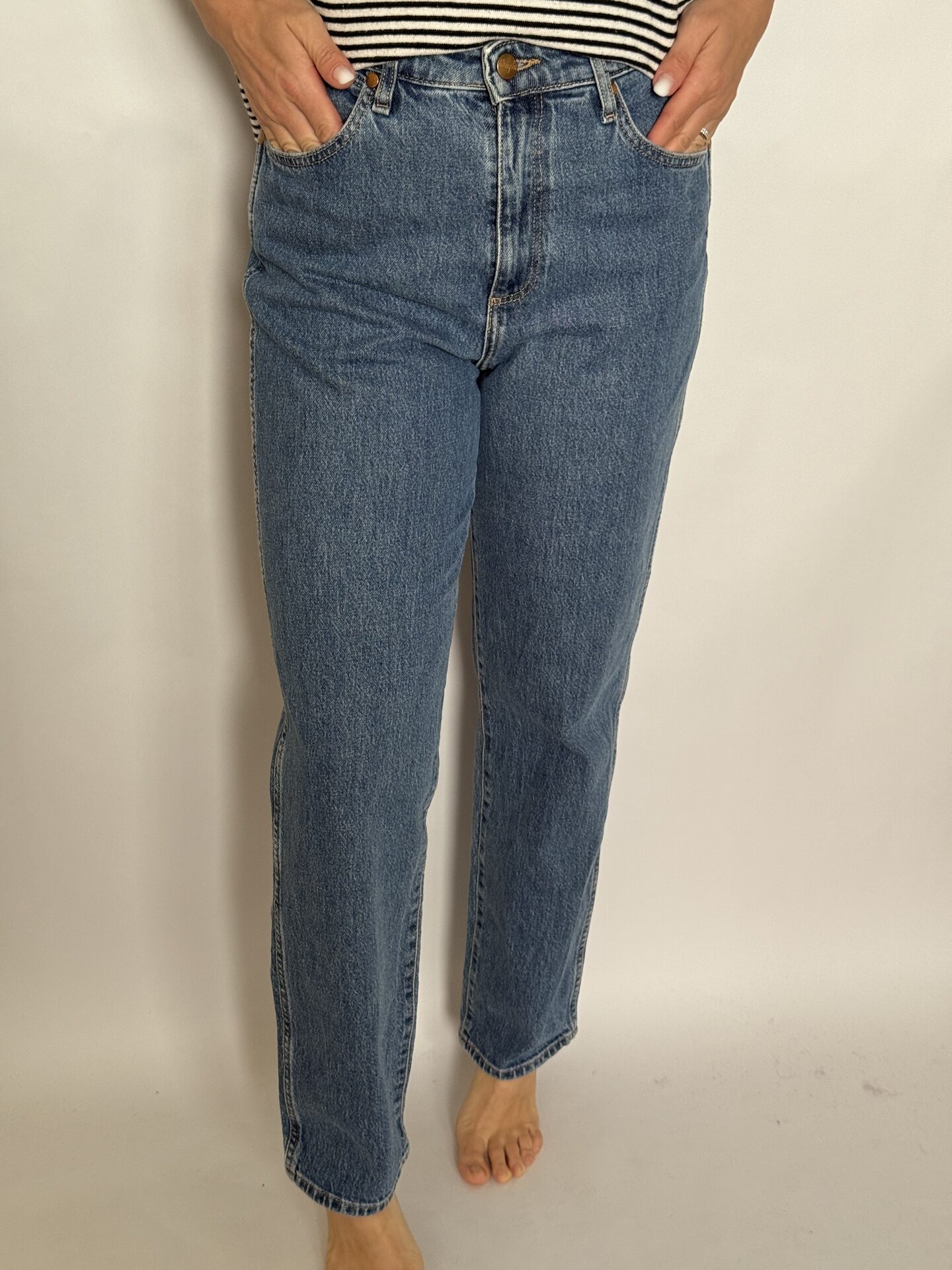 Jeans vintage din denim de bumbac, croi conic, cu talie înaltă, albaștrii - Wrangler